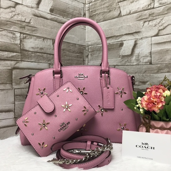 Coach Handbags - 👜COACH SET🌺MINI SAGE CARRYALL & WALLET